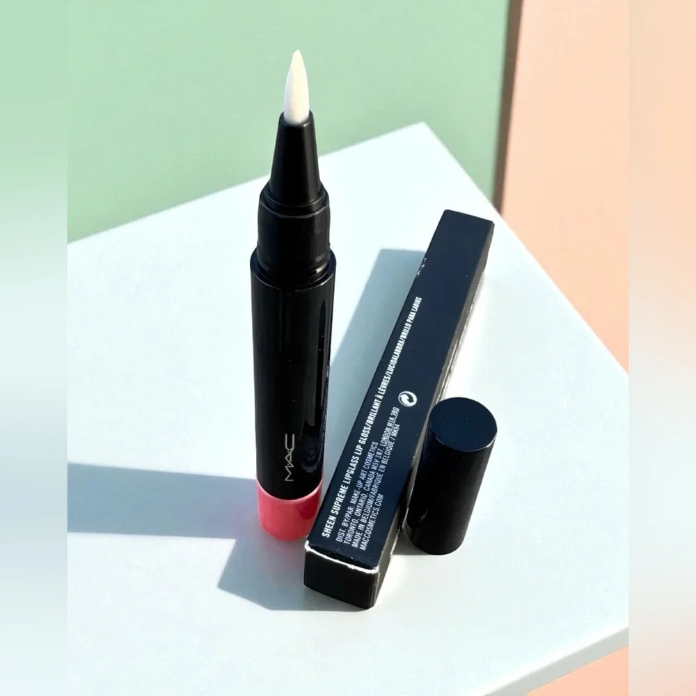 MAC CHERRY FEST Sheen Supreme Lipglass. LIMITED EDITION. NEW IN BOX.